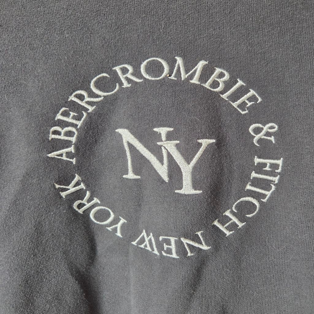 Women's Abercrombie & Fitch Gray NY Sweatshirt XS - Picture 2 of 8